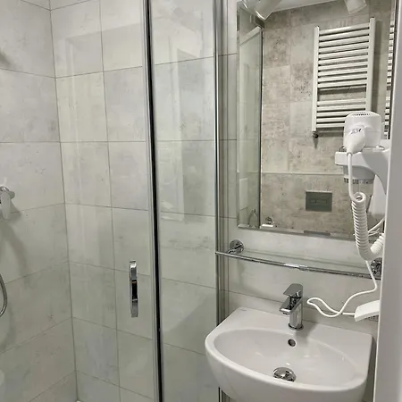 Apartament Lunette *